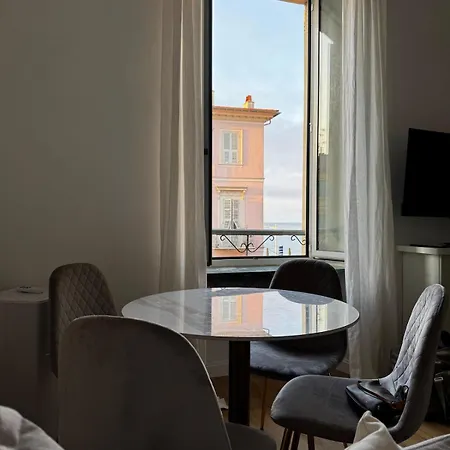 Maison Ferro *