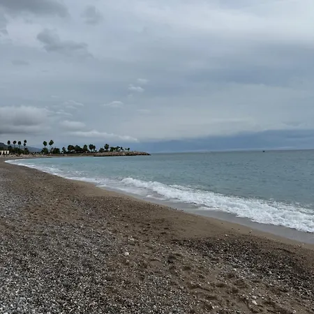 Maison Ferro * Мантон